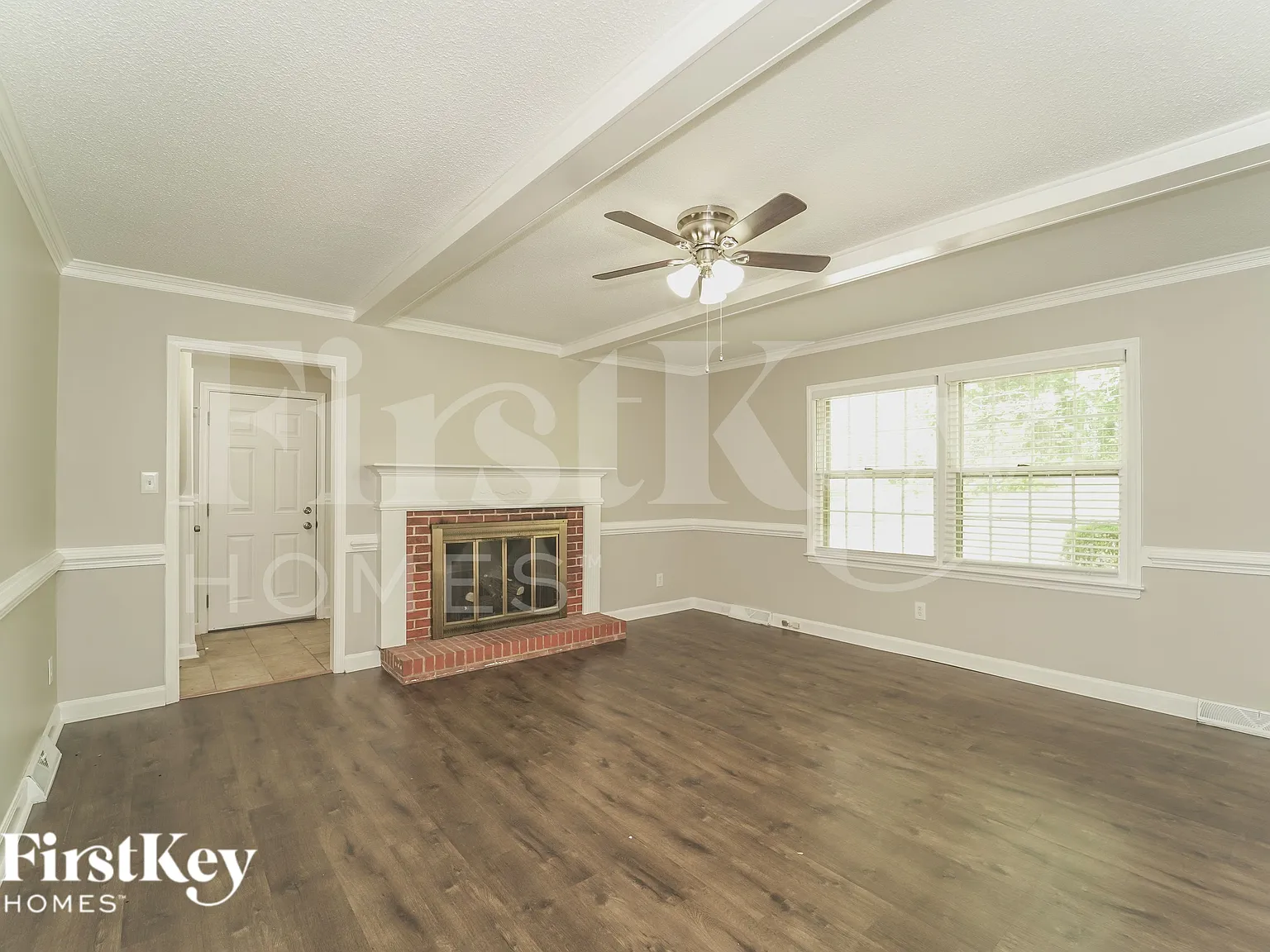 4 bed, 2.5 bath, 2559 sqft, $2,350 — Photo 3