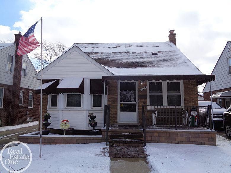 1st image of 21136 Frazho St
