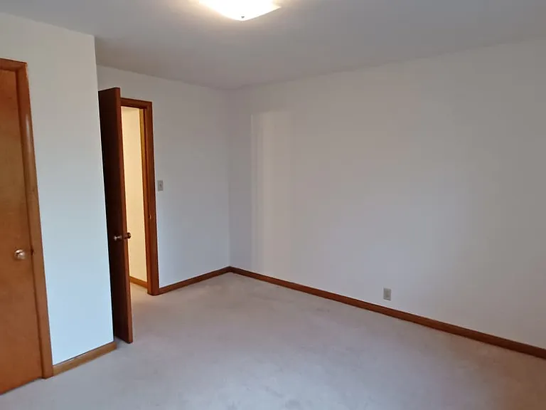 4420 SW Admiral Way #203 — Photo 10