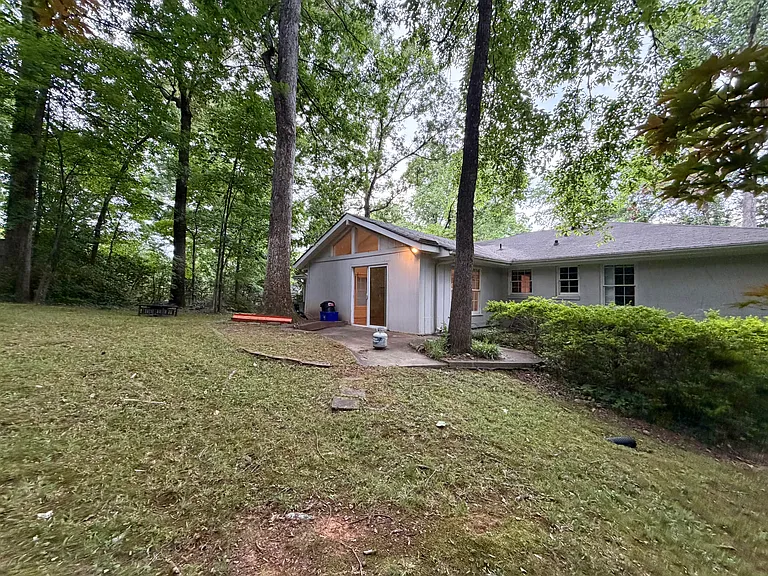 1979 Tall Tree Dr — Photo 21