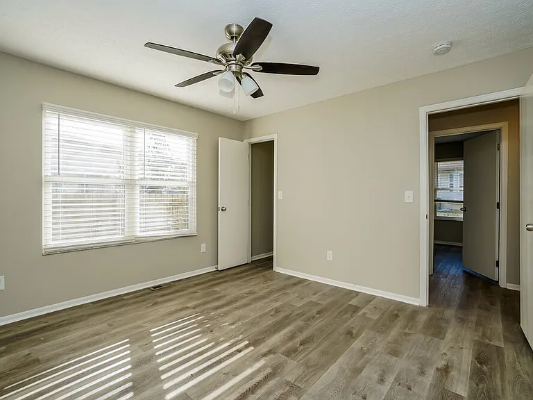 1551 Covina Dr — Photo 11