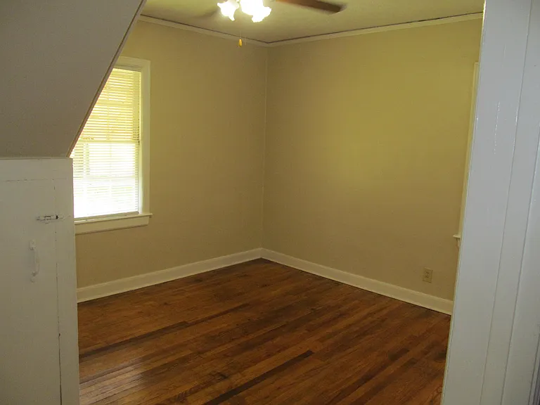 3682 Bowen Ave — Photo 13