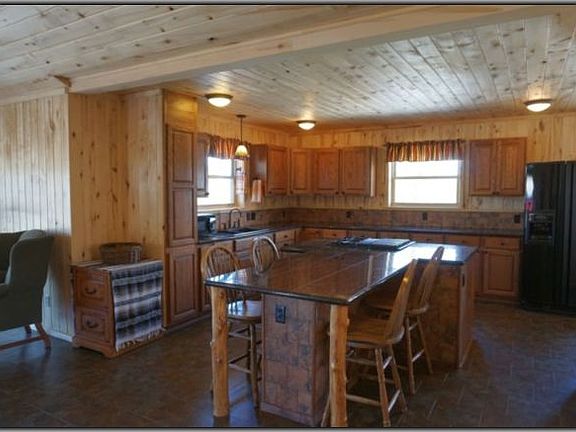 2nd image of 446 Panorama Dr