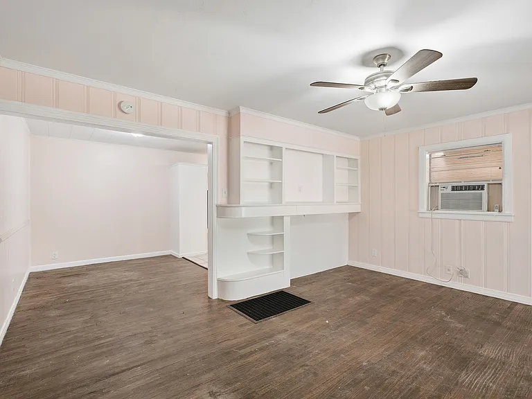 207 N Hartsdale Ave — Photo 6