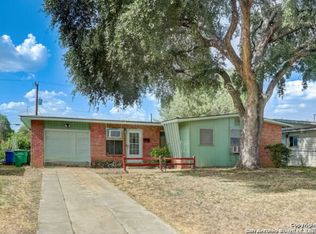 215 Gilbert Ln, San Antonio, TX 78213