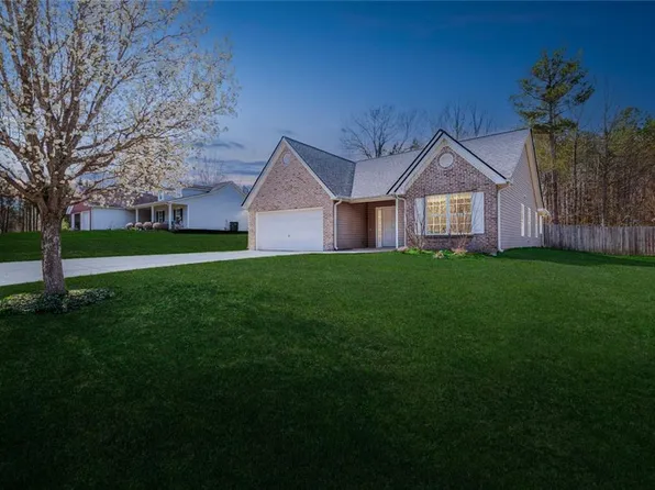 303 Johnny Ln, Dallas, GA 30132
