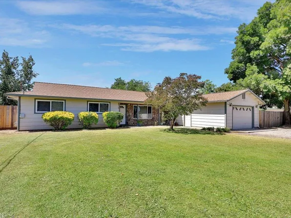 2304 McGowan Pkwy, Olivehurst, CA 95961