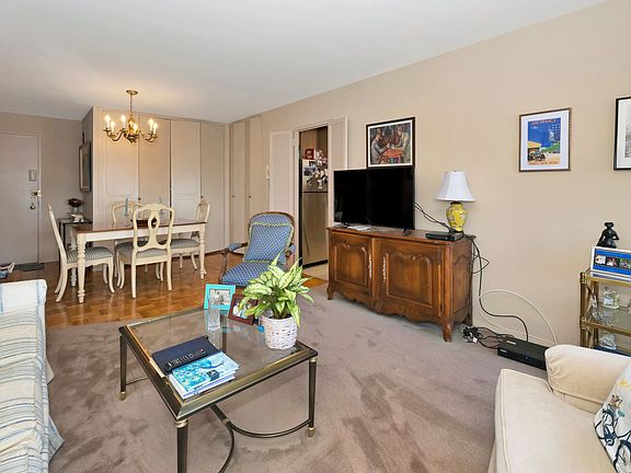 5th image of 2500 Johnson Ave #15T