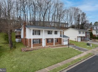 14807 Elmwood Dr, Woodbridge, VA 22193