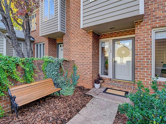 3rd image of 1105 Chipping Ct