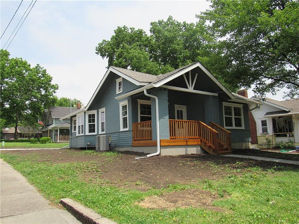 1st image of 1000 E Pearl St