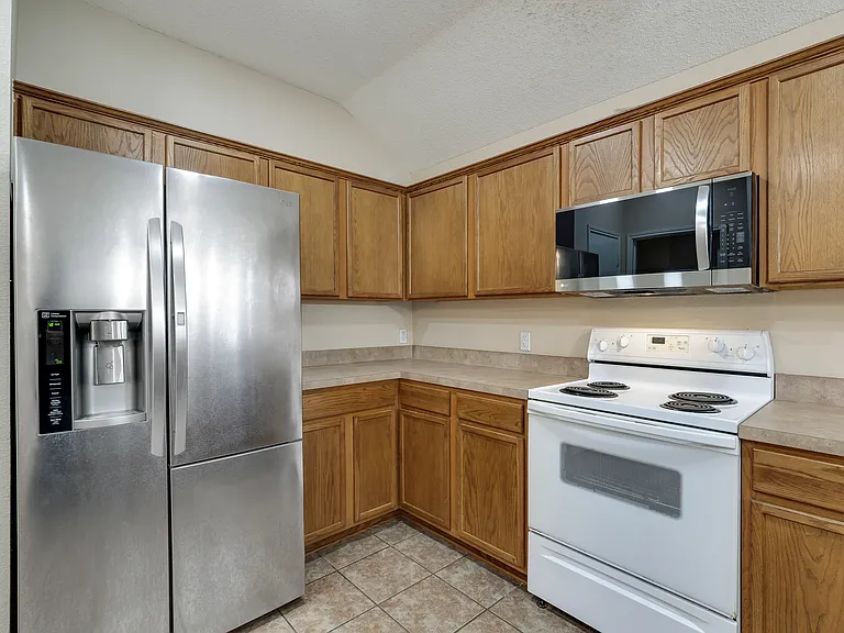 9905 Tyler Dr — Photo 17