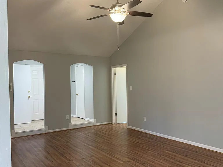 2019 Redwood St — Photo 11