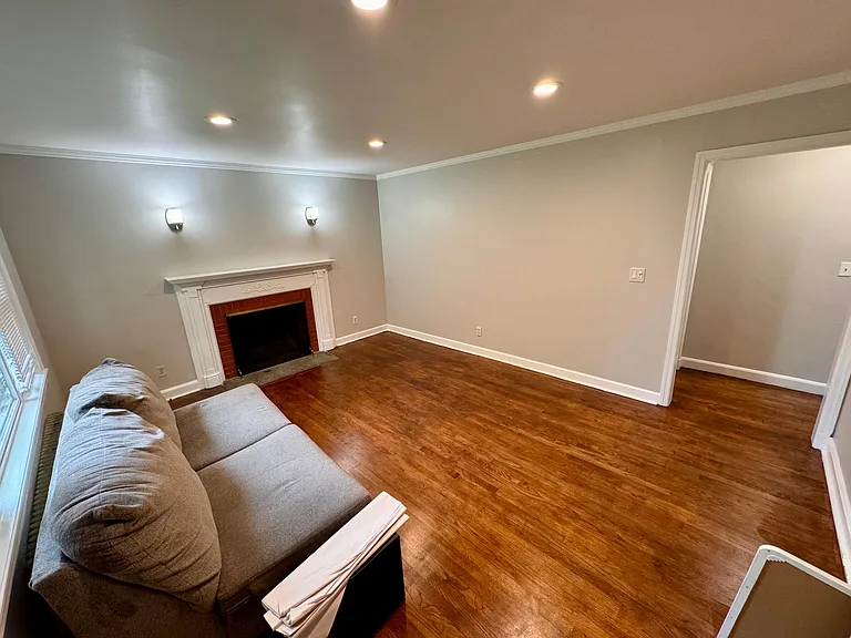 625 Cove Rd — Photo 5
