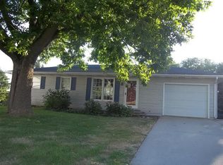 2212 Gary Ct, Marshalltown, IA 50158