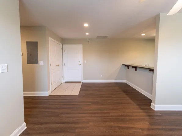 1100 Club Village Dr.