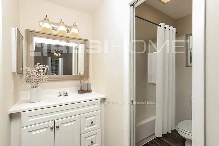 1837 Cleveland St NE — Photo 10
