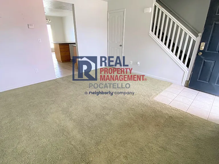 414B Pheasant Ridge Dr — Photo 9