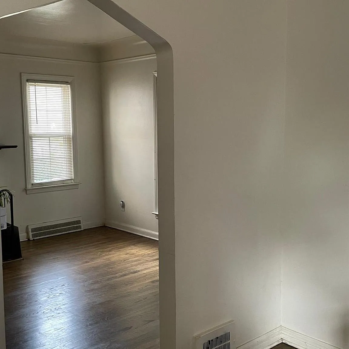 3 bed, 3.0 bath, 1209 sqft, $1,800 — Photo 3
