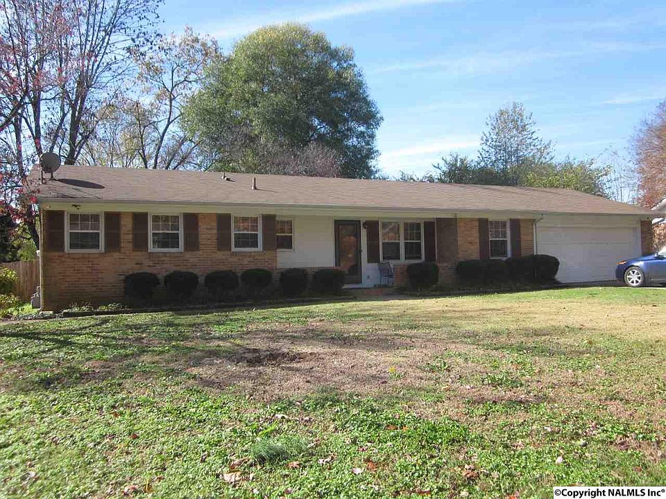 1st image of 415 Hillmont Dr NW