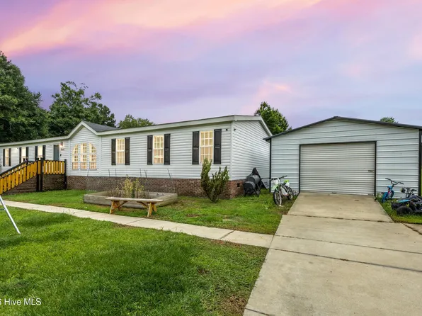 1005 Bowsprit Court, Jacksonville, NC 28546