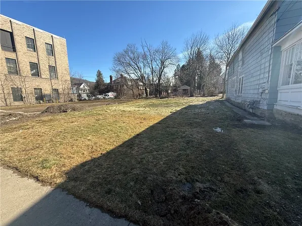 20 E Corydon St, Bradford, PA 16701