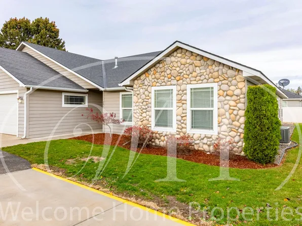 741 SE Magnoni Dr, College Place, WA 99324