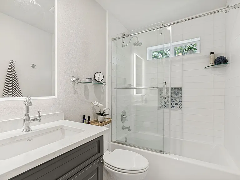 488 E Olmos Dr #1 — Photo 19