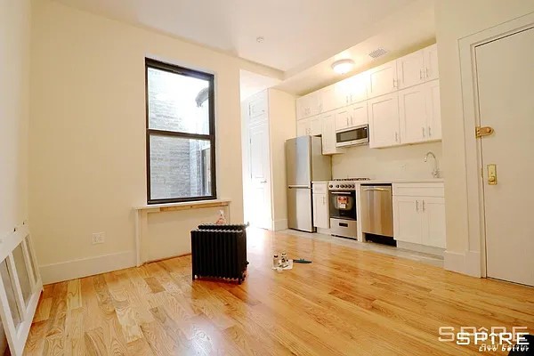 Rented by Spire Group | media 18