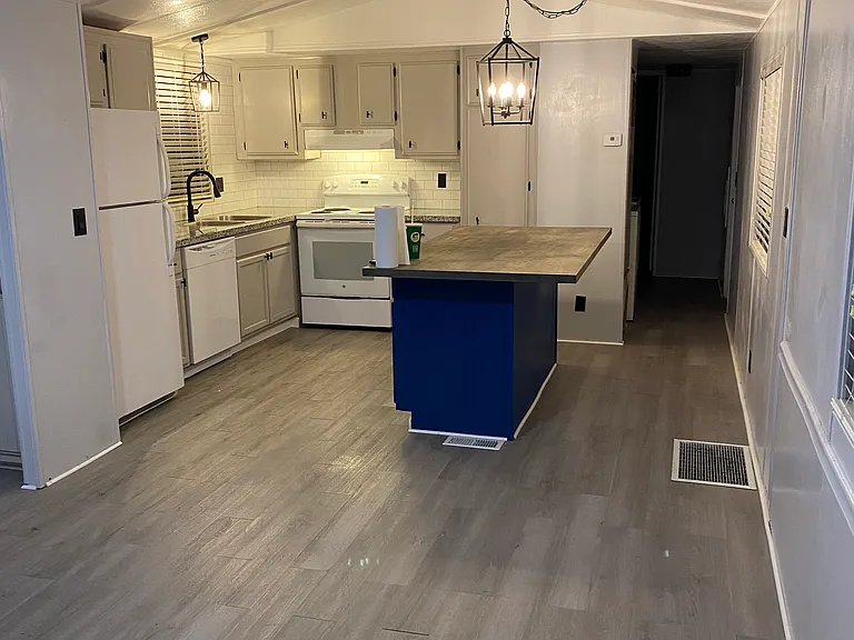 1303 Woodchuck Ave #5 — Photo 6