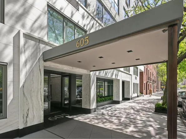605 Park Avenue image 26 of 26