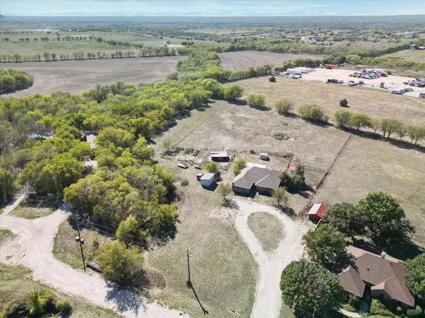 1668 Amanda Ct, Ponder, TX 76259