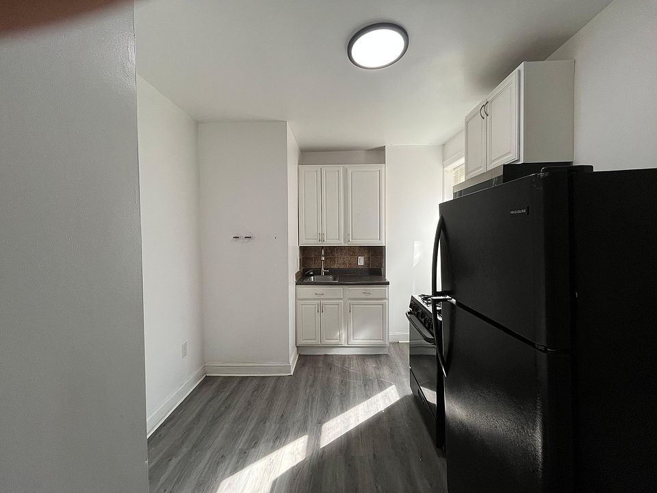 1st image of 11 Gifford Ave #37E