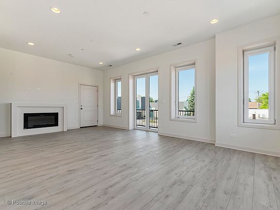 2nd image of 7353 W Grand Ave Unit 1E