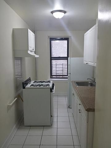 2nd image of 230 Brook Ave APT 18