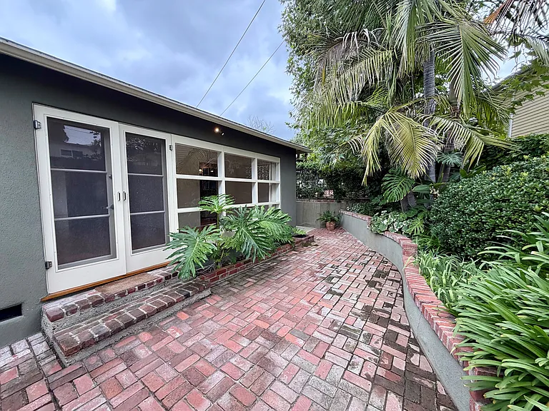 4321 Finley Ave — Photo 7