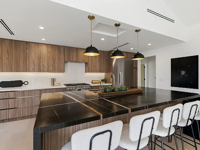 1764 E Loma Alta Dr — Photo 17
