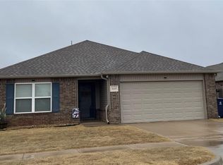 9609 High Noon Rd, Yukon, OK 73099