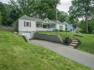 1105 W Arlington Rd, Erie, PA 16509