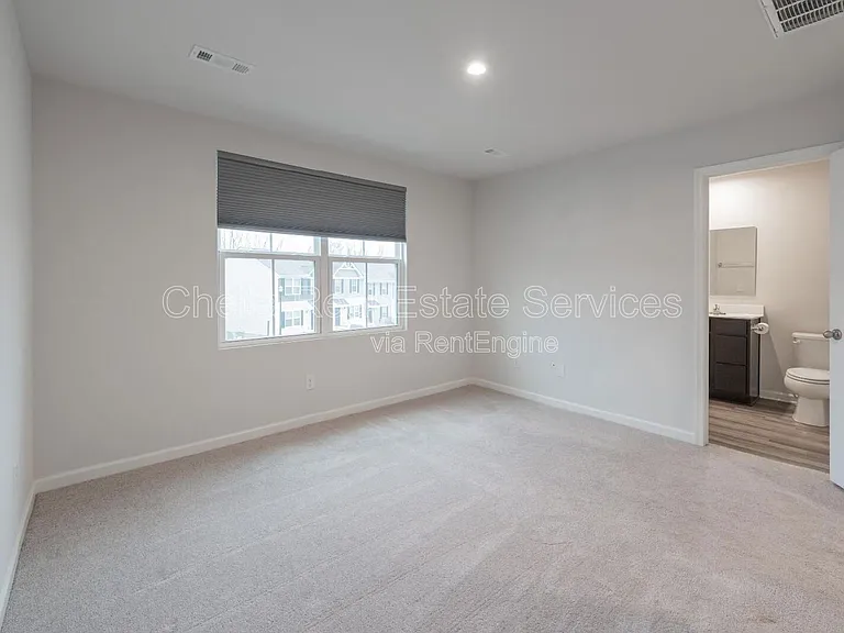 2935 Winterberry Dr — Photo 15