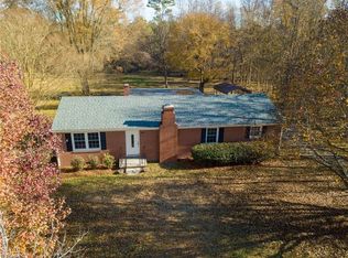 5239 Sweetwater Ct, Greensboro, NC 27407