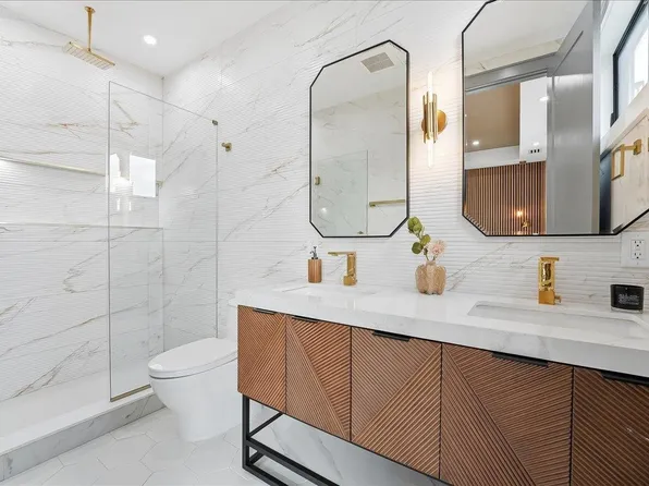 134 Hancock Avenue image 16 of 19