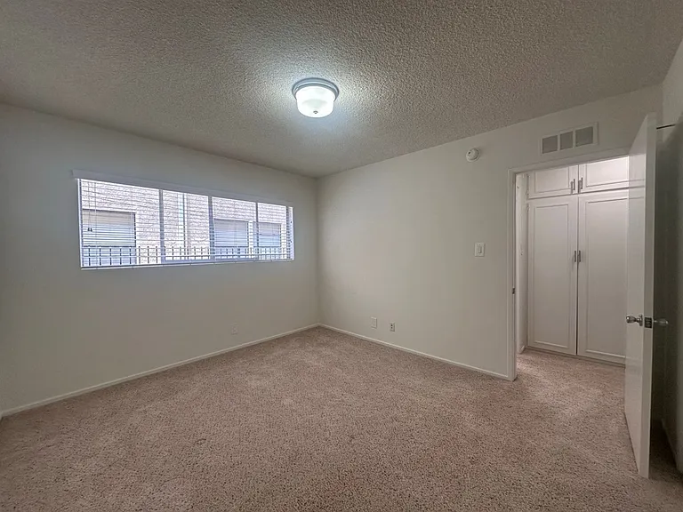 1226 McClellan Dr — Photo 18