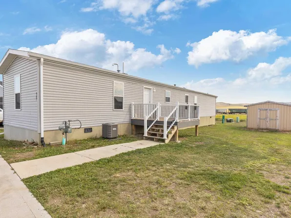 987 Bennington Dr, Box Elder, SD 57719