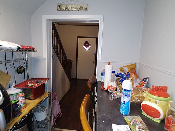 Kitchenette and front entran