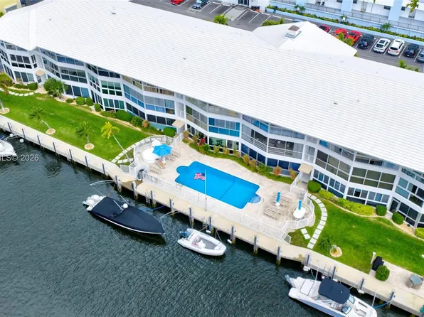 3050 NE 48th St APT 210, Fort Lauderdale, FL 33308