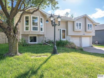 8935 N 83rd St, Omaha, NE, 68122