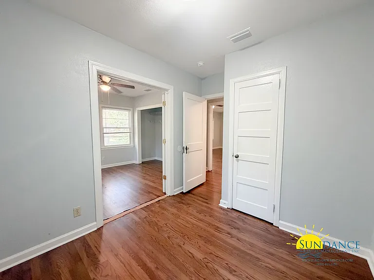 339 Brooks St SE — Photo 9