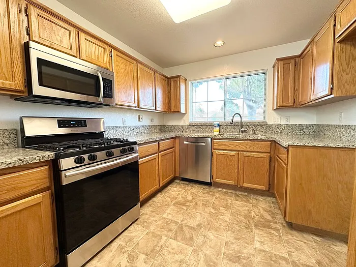 3917 Riviera Ln — Photo 14