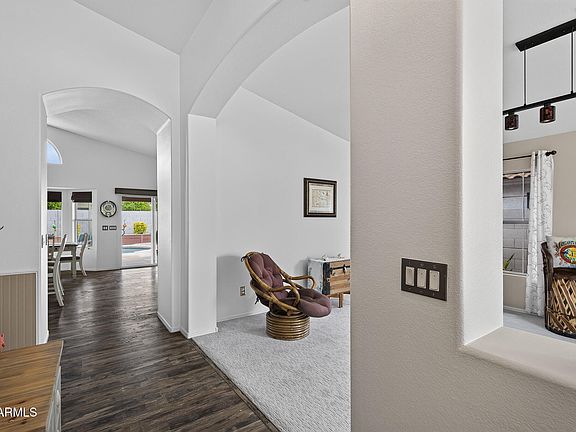 4th image of 12716 W LEWIS Avenue